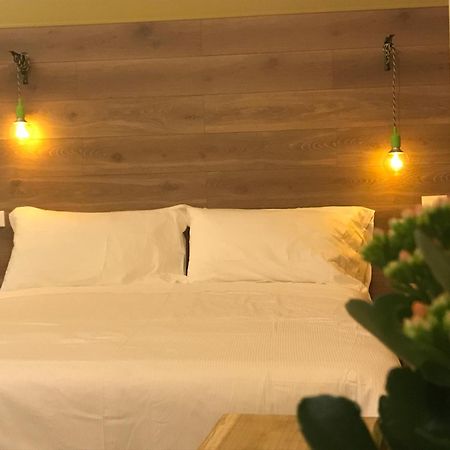 Hotel Raphael Бордихера Екстериор снимка
