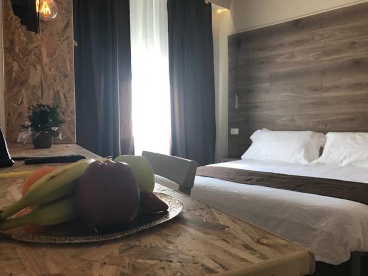 Hotel Raphael Бордихера Екстериор снимка